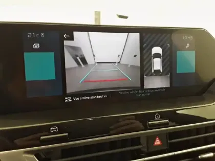 Photo 17 Citroën C4 e- 136 ch Automatique