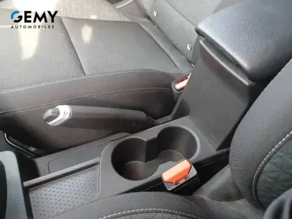 Photo 38 Renault Captur  TCe 90