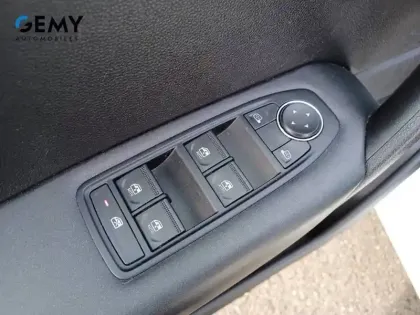 Photo 31 Renault Captur  TCe 90