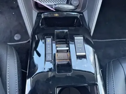 Photo 13 Citroën C4 e- 156 ch autonomie étendue