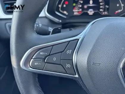 Photo 14 Renault Captur  TCe 140 EDC - 21