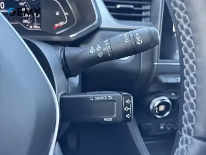 Photo 16 Renault Captur  TCe 140 EDC - 21