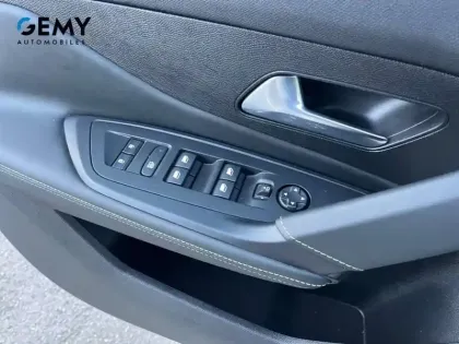 Photo 12 Peugeot 308  SW PHEV 225 e-EAT8