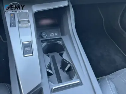 Photo 19 Peugeot 308  SW PHEV 225 e-EAT8