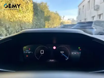 Photo 44 Peugeot 2008  100 S&S BVM6