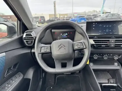 Photo 8 Citroën C4 e- 136 ch Automatique