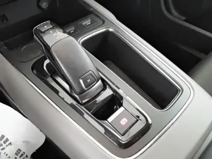 Photo 13 Citroën C5 aircross  PureTech 130 S&S EAT8