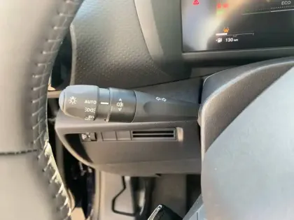 Photo 18 Citroën C4  Hybride 145 e-DCS6