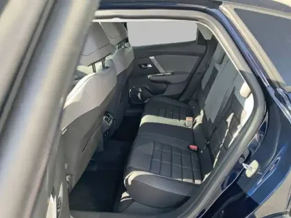 Photo 11 Citroën C4  Hybride 145 e-DCS6