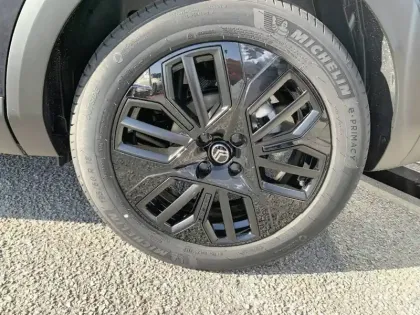 Photo 12 Citroën C4  Hybride 145 e-DCS6