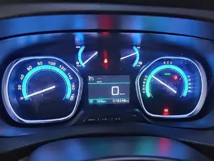 Photo 9 Citroën Jumpy E- FGN M 100 KW (136 CH) BATTERIE 50 KWH