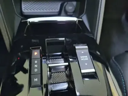 Photo 13 Citroën C4  Hybride 136 e-DCS6