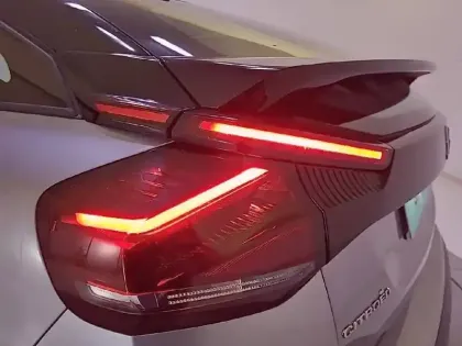 Photo 16 Citroën C4  Hybride 136 e-DCS6