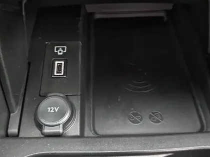 Photo 23 DS DS 4  Hybride Rechargeable 225 EAT8