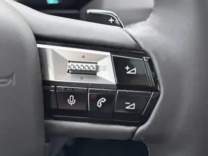 Photo 17 DS DS 4  Hybride Rechargeable 225 EAT8