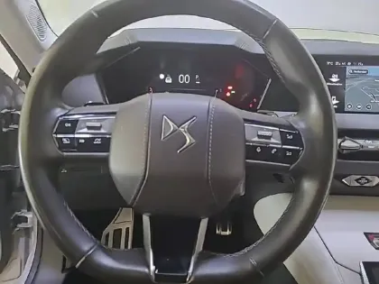 Photo 8 DS DS 4  PureTech 130 EAT8