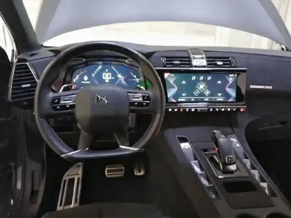 Photo 31 DS DS 7 Gén. I Ph1 NG Performance Line 5