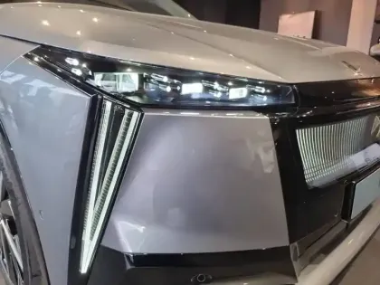 Photo 57 DS DS 8 DS N°8 230 ch FWD Standard Range