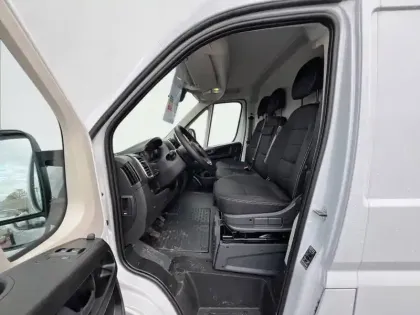 Photo 10 Citroën Jumper  FOURGON TOLE 33 L2H2 140 S&S BVM6