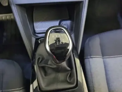 Photo 13 Citroën C4  PureTech 100 BVM6