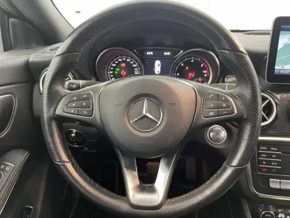 Photo 22 Mercedes CLA  200 d 7G-DCT