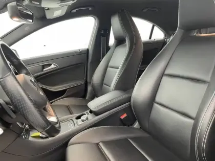 Photo 14 Mercedes CLA  200 d 7G-DCT