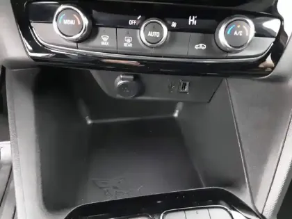 Photo 43 Opel Corsa Gén. VI Ph1 NG Edition 5