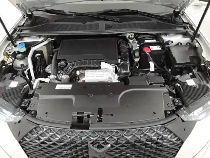 Photo 60 DS DS 4  PureTech 130 EAT8