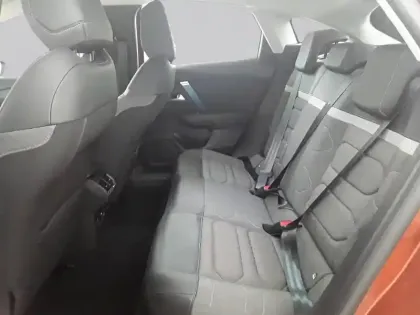 Photo 11 Citroën C4 e- 136 ch Automatique