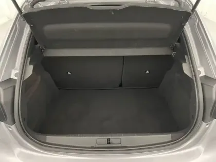 Photo 12 Peugeot 208  Electrique 50 kWh 136ch