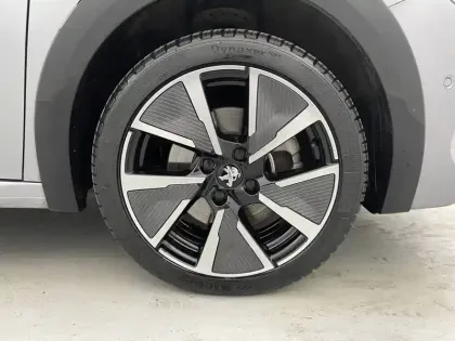 Photo 17 Peugeot 208  Electrique 50 kWh 136ch