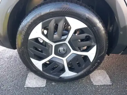 Photo 12 Citroën C4  Hybride 136 e-DCS6