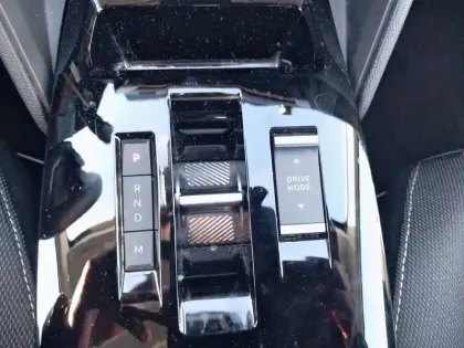 Photo 13 Citroën C4  Hybride 136 e-DCS6