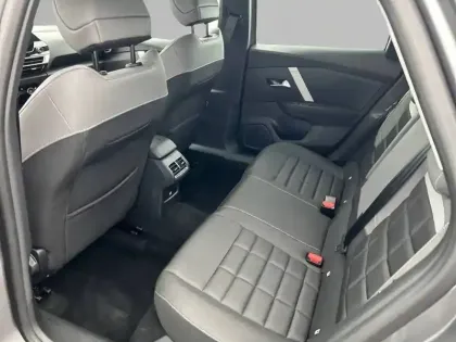 Photo 31 Citroën C4  Hybride 136 e-DCS6