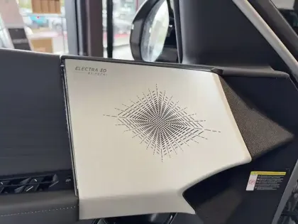 Photo 13 DS DS 8 DS N°8 230 ch FWD Standard Range