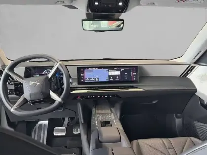 Photo 6 DS DS 8 DS N°8 230 ch FWD Standard Range