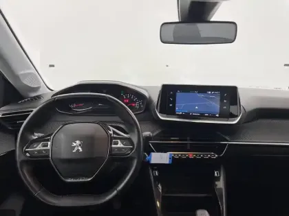 Photo 21 Peugeot 208  PureTech 75 S&S BVM5