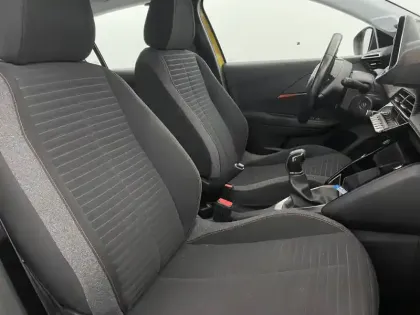 Photo 31 Peugeot 208  PureTech 75 S&S BVM5