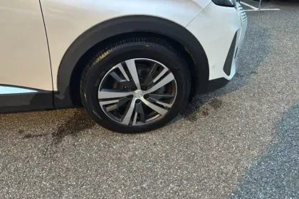 Photo 14 Peugeot 3008  Hybrid 225 e-EAT8