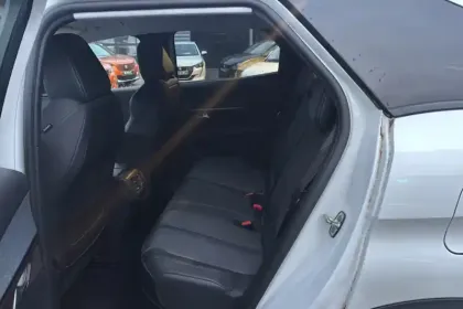 Photo 10 Peugeot 3008  Hybrid 225 e-EAT8