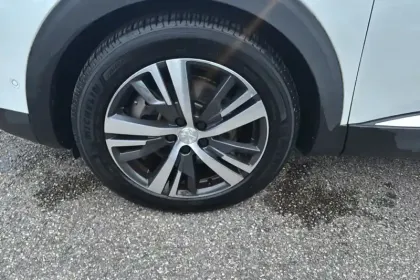 Photo 11 Peugeot 3008  Hybrid 225 e-EAT8