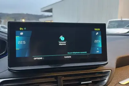 Photo 20 Peugeot 3008  Hybrid 225 e-EAT8