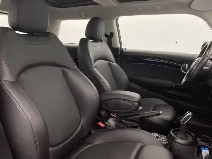 Photo 27 Mini Mini Hatch 3 Portes Cooper 136 ch DKG7