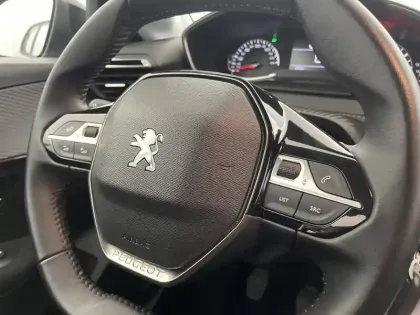 Photo 27 Peugeot 208  PureTech 75 S&S BVM5