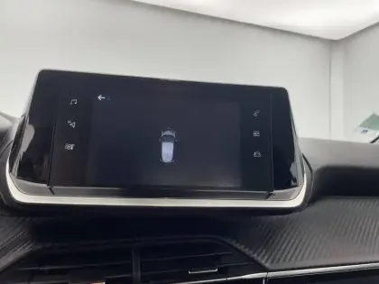 Photo 24 Peugeot 208  PureTech 75 S&S BVM5