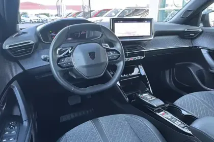 Photo 82 Peugeot 2008  Hybrid 136 e-DCS6