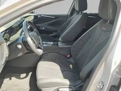 Photo 10 DS DS 4  Hybride E-Tense 225 EAT8