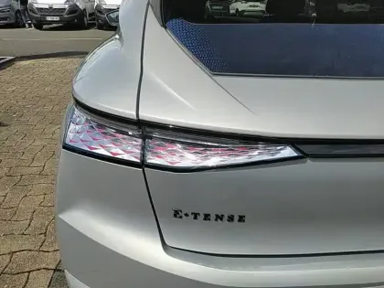 Photo 16 DS DS 4  Hybride E-Tense 225 EAT8