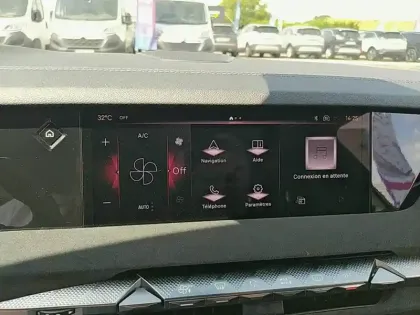 Photo 14 DS DS 4  Hybride E-Tense 225 EAT8