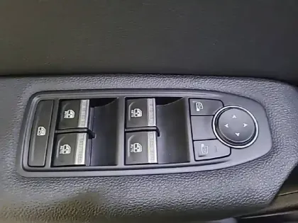 Photo 62 Renault Captur  TCe 90